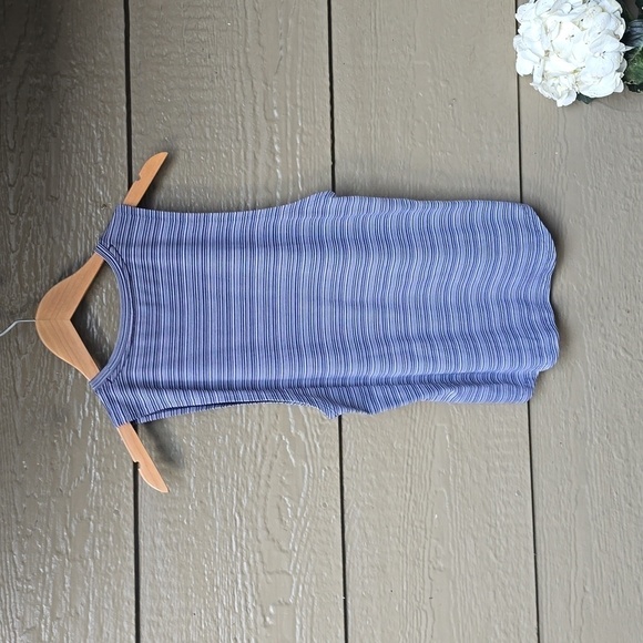 Athleta Cloudlight Striped Muscle Tank Top Size XS 657799 - Picture 10 of 10